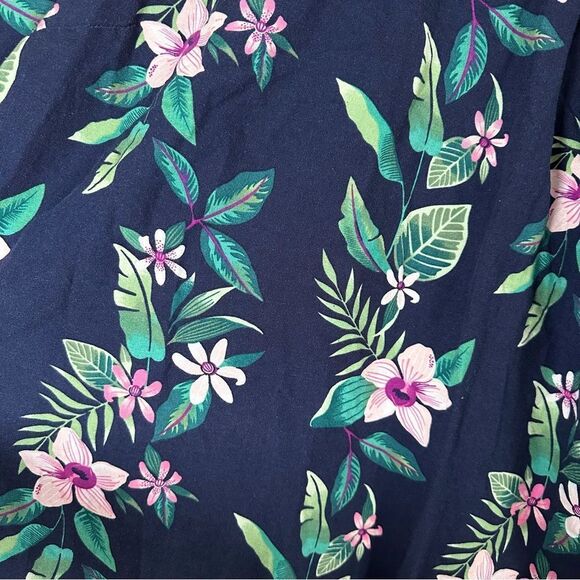Old Navy | Navy Blue Floral Tropical Print Short Sleeve Blouse Women’s Large - Picture 2 of 8